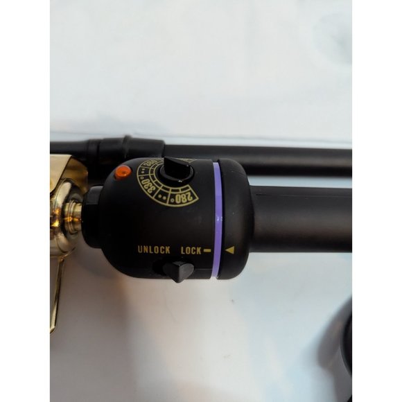 Hot Tools Pro 24K Gold Plated Curling Iron Wand Long Lasting Heat 1" 8' Cord - Picture 7 of 8